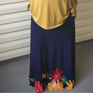 NWT Lularoe large Maxi skirt, Floral dipped